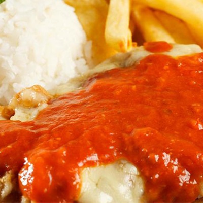 Filé de carne a Parmegiana